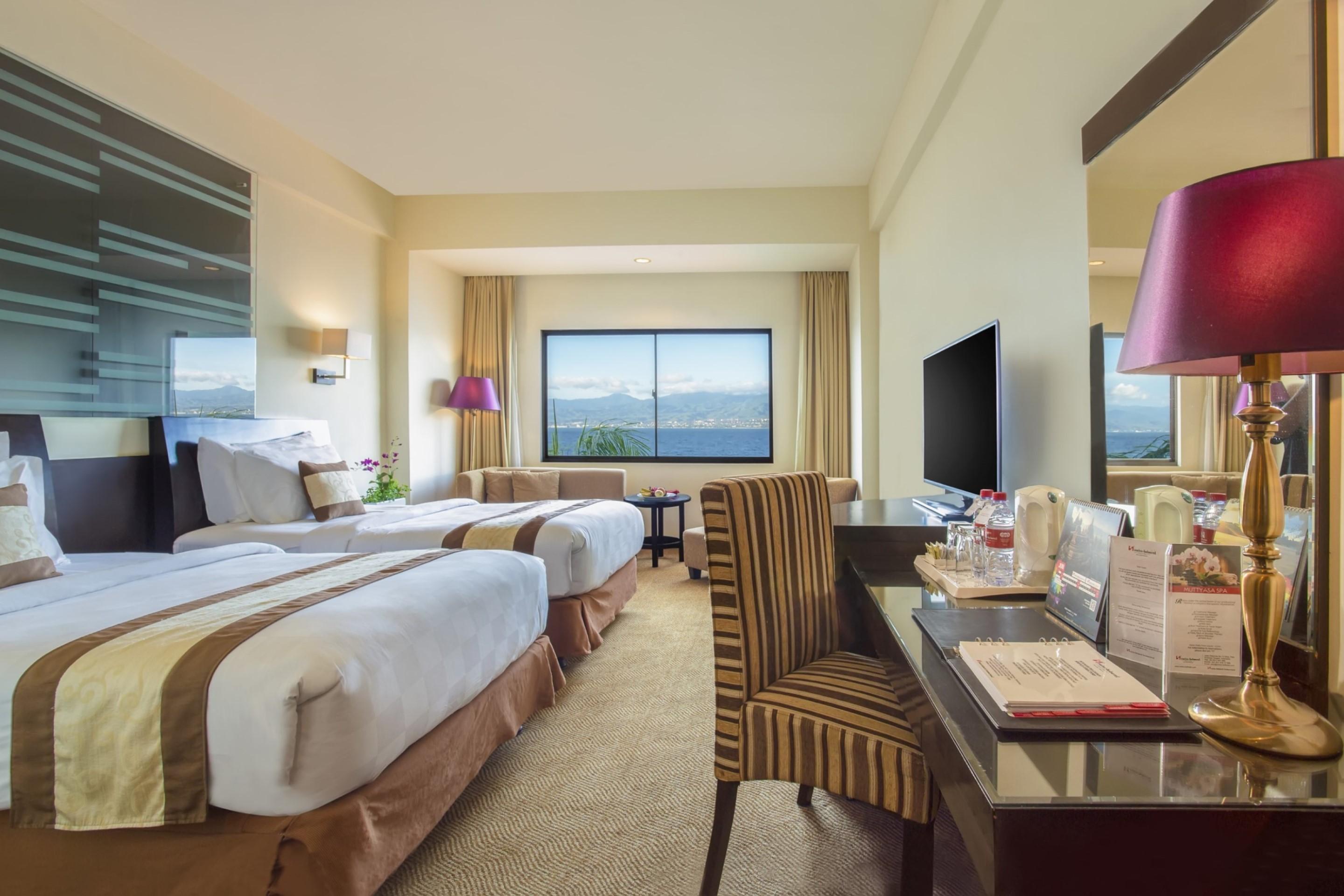 Swiss-Belhotel Silae Palu Exterior photo