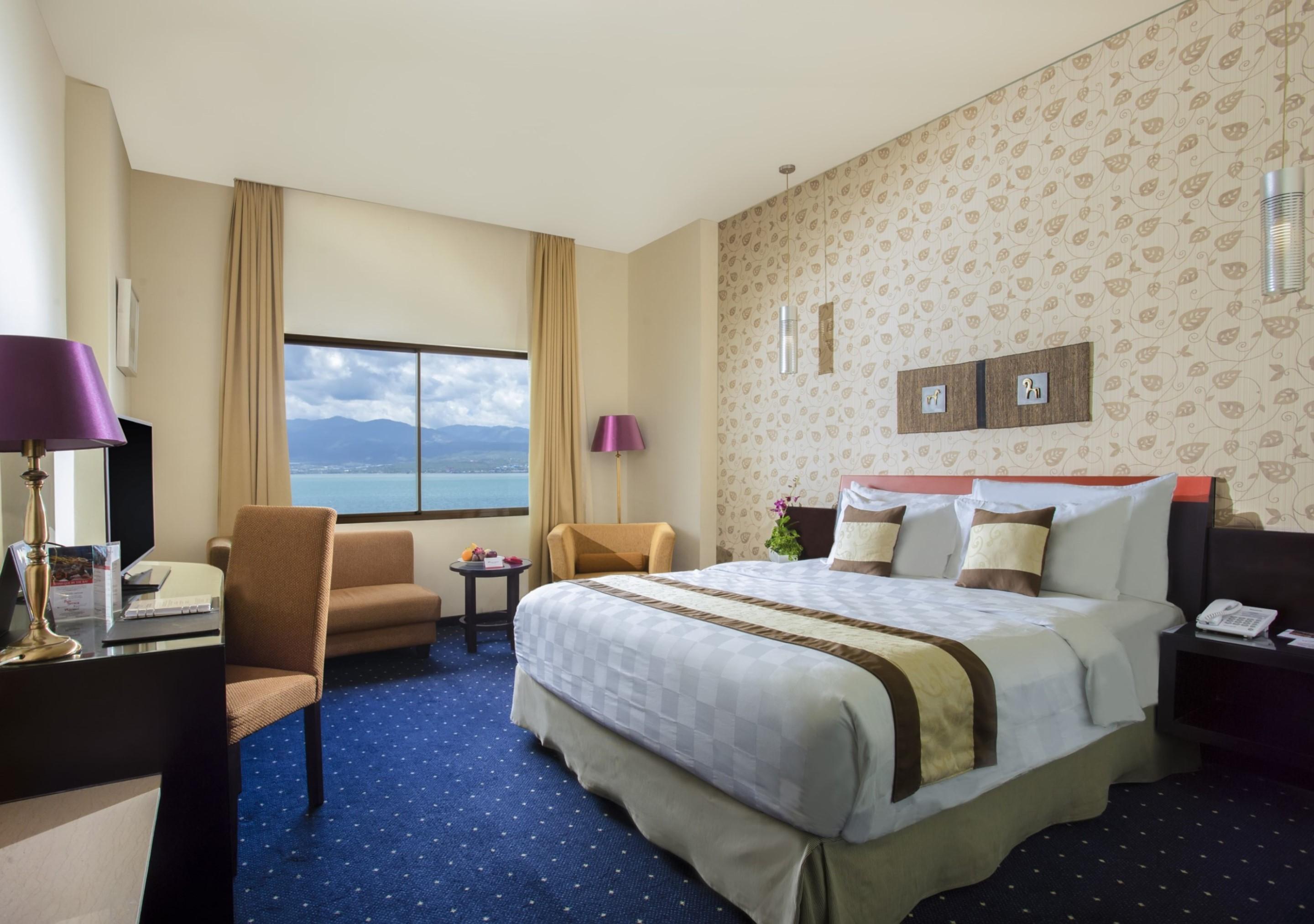 Swiss-Belhotel Silae Palu Exterior photo
