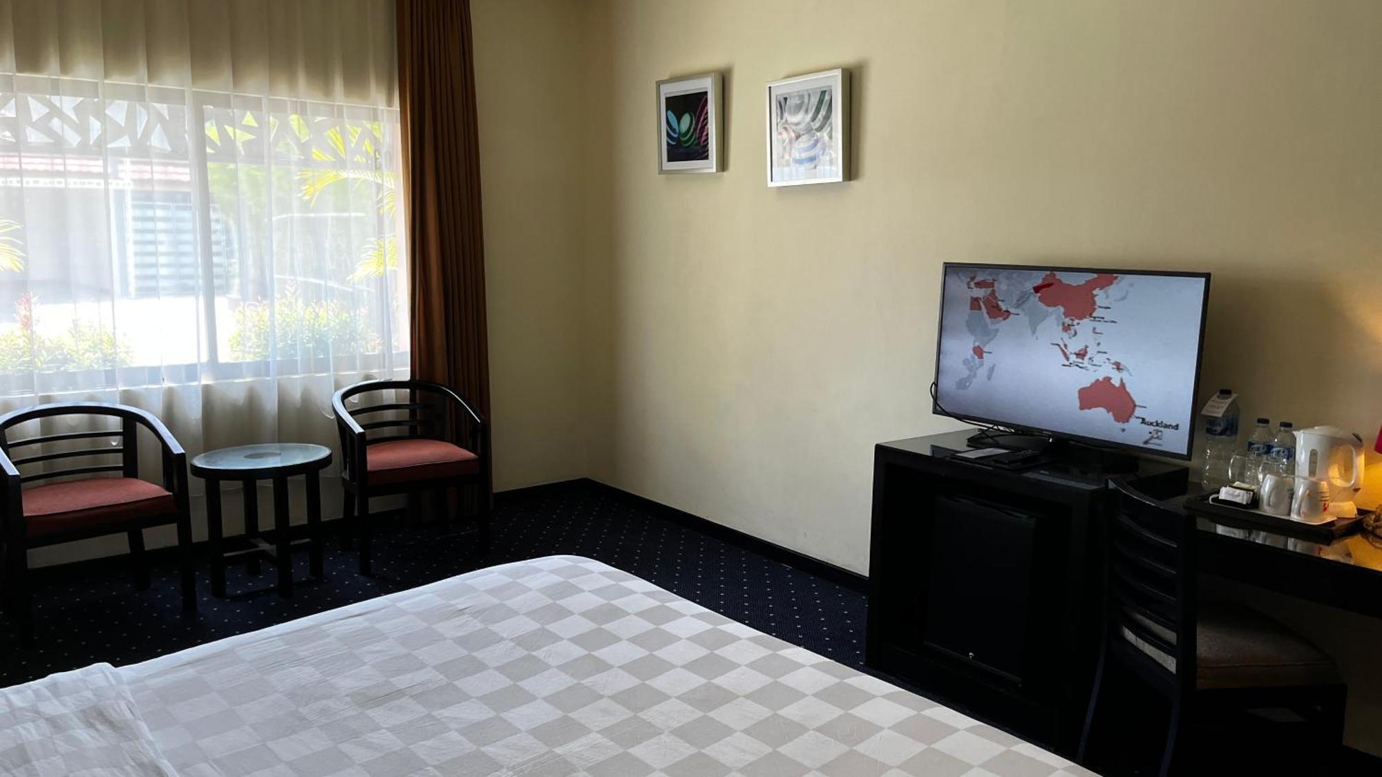 Swiss-Belhotel Silae Palu Exterior photo