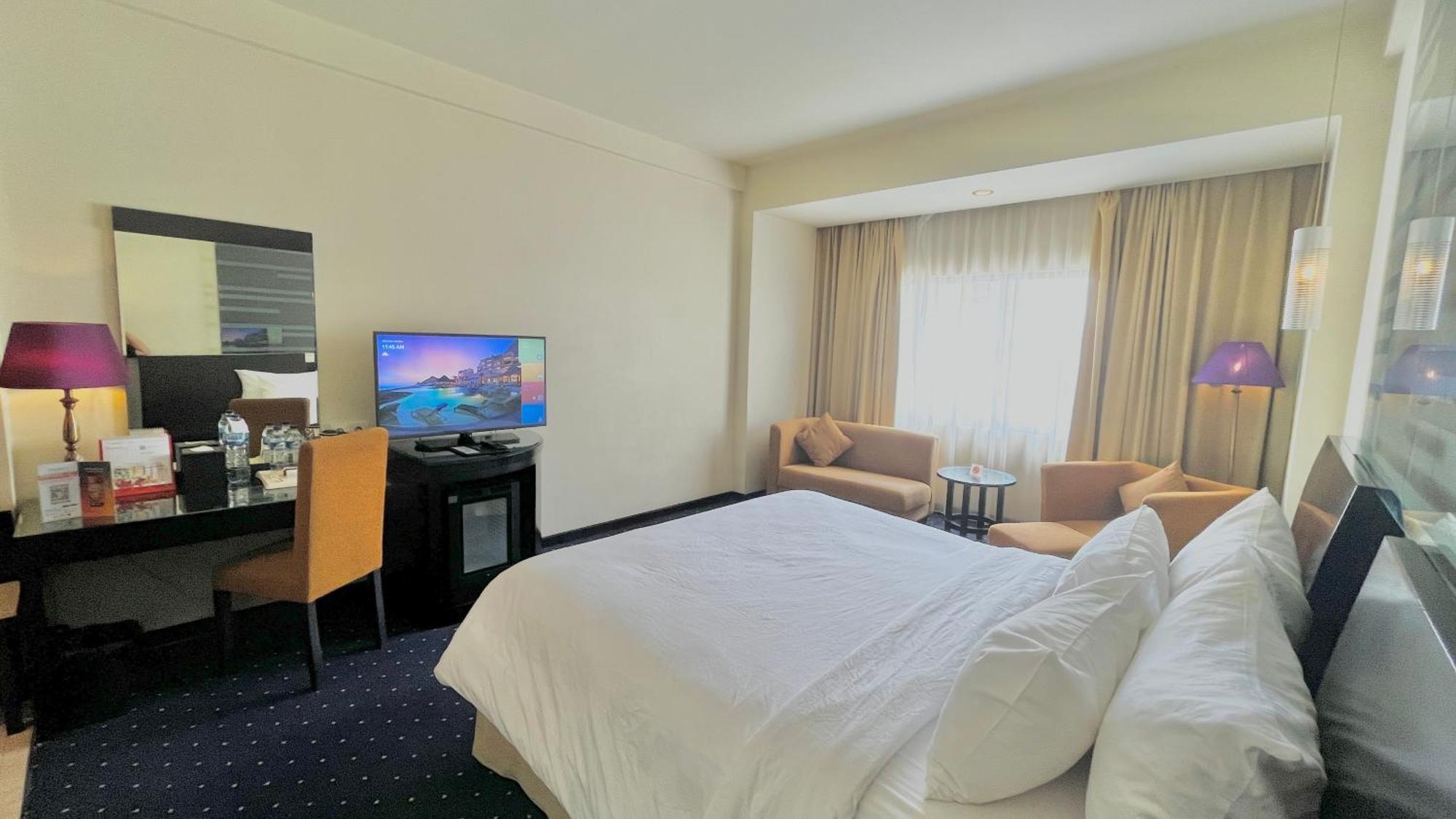 Swiss-Belhotel Silae Palu Exterior photo
